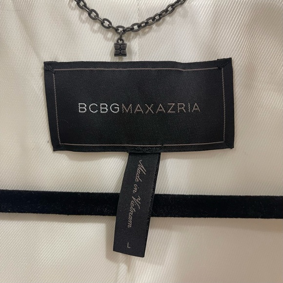 BCBG White Coat - Picture 4 of 4